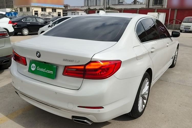 Used BMW 5 Series 2019 525Li Luxury Package Rear Right 45 Deg