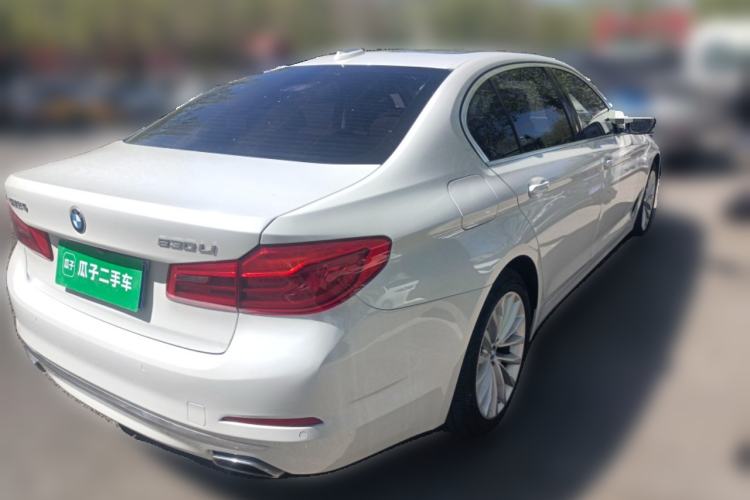 Used BMW 5 Series 2019 Facelifted 530Li Leading Edition Luxury Package Rear Right 45 Deg