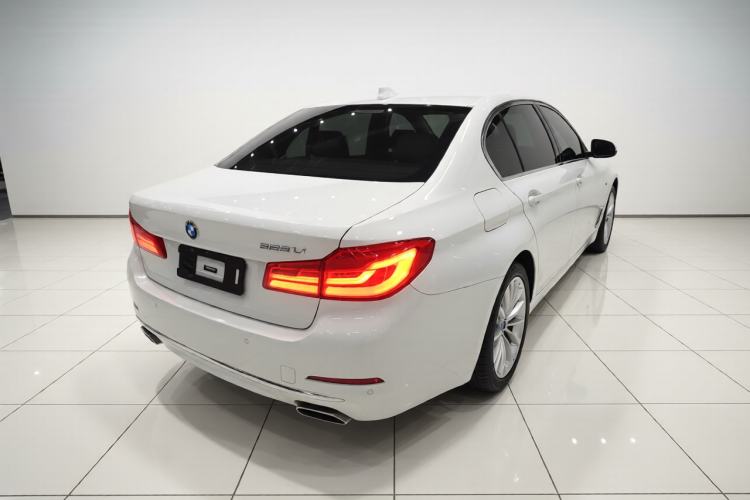 Used BMW 5 Series 2019 525Li Luxury Package Rear Right 45 Deg