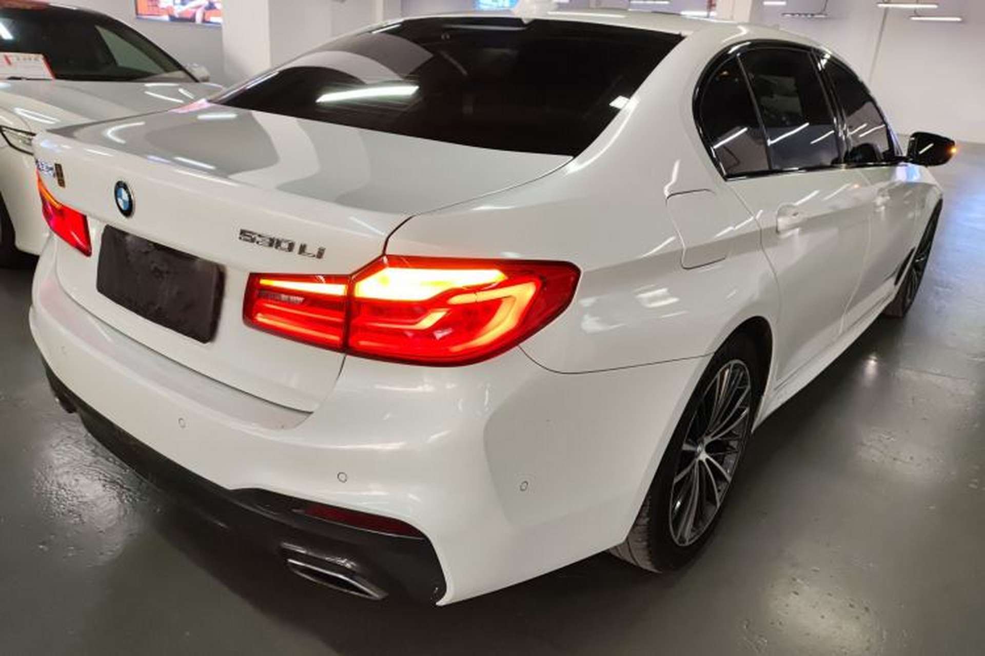 Used BMW 5 Series 2019 Facelifted 530Li Leading Edition M Sport Package Rear Right 45 Deg