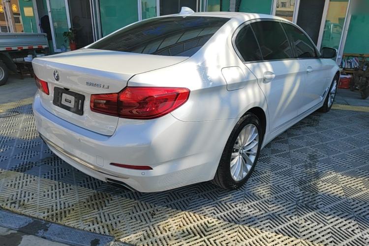 Used BMW 5 Series 2019 525Li Luxury Package Rear Right 45 Deg