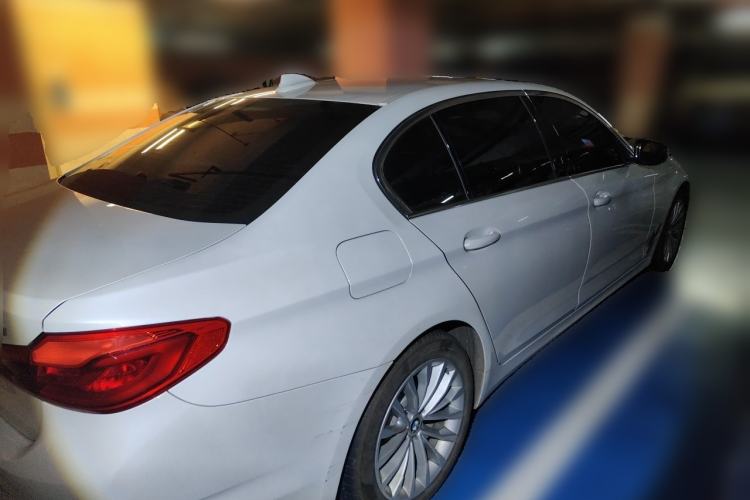 Used BMW 5 Series 2019 525Li Luxury Package Rear Right 45 Deg
