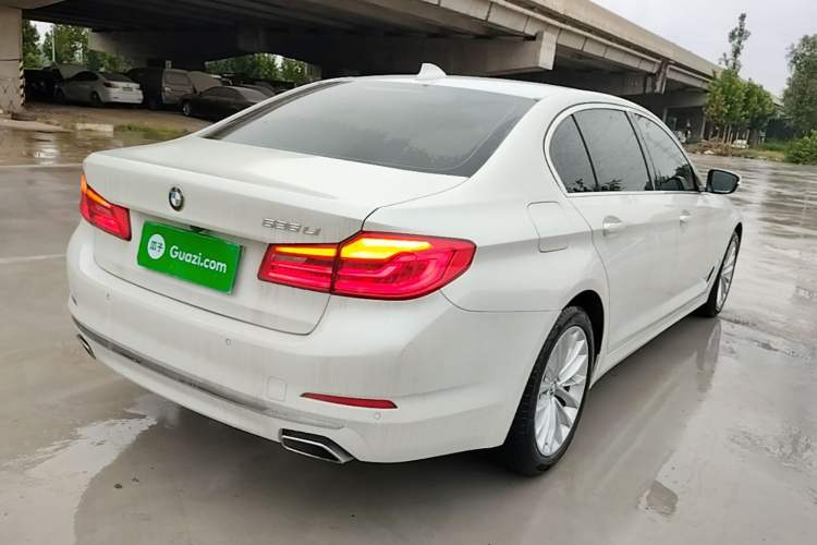 Used BMW 5 Series 2019 Facelifted 525Li Luxury Package Rear Right 45 Deg
