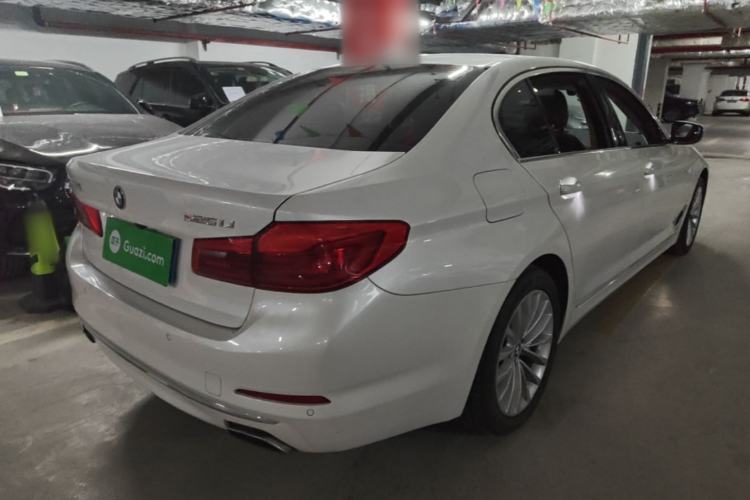 Used BMW 5 Series 2019 525Li Luxury Package Rear Right 45 Deg