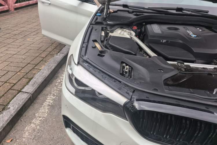Used BMW 5 Series 2019 525Li M Sport Package Right Front Headlight