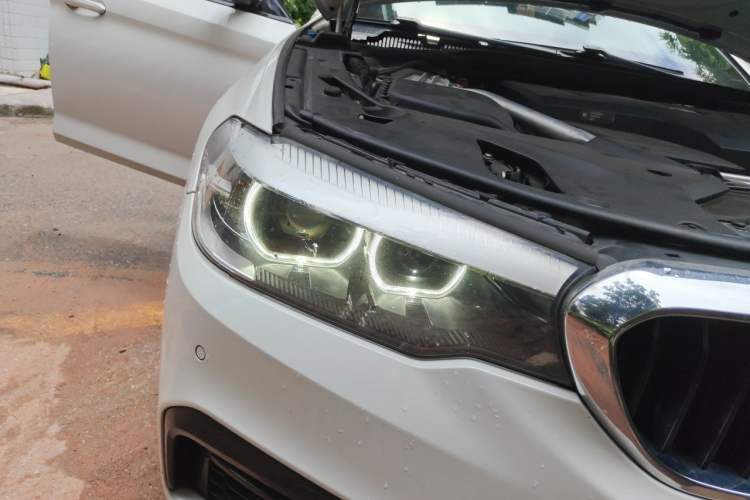 Used BMW 5 Series 2019 525Li M Sport Package Right Front Headlight