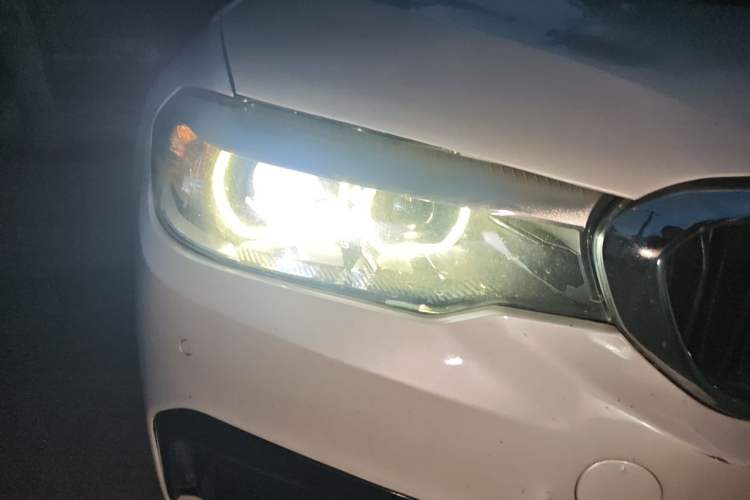 Used BMW 5 Series 2019 530Li Leading Model M Sport Package Right Front Headlight