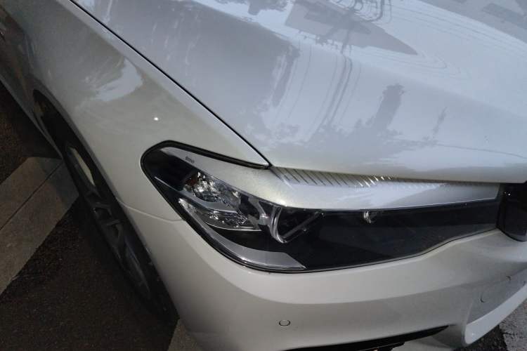Used BMW 5 Series 2019 525Li M Sport Package Right Front Headlight