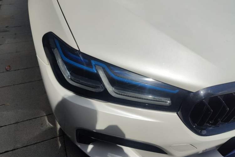 Used BMW 5 Series 2019 530Li Leading Model M Sport Package Right Front Headlight
