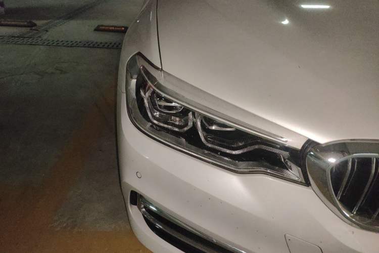 Used BMW 5 Series 2019 Facelifted 530Li Luxury Edition Premium Package Right Front Headlight