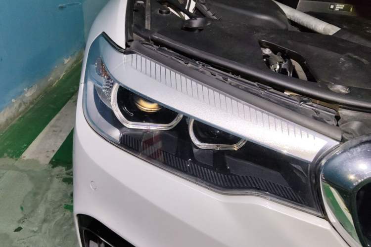 Used BMW 5 Series 2019 530Li xDrive M Sport Package Right Front Headlight