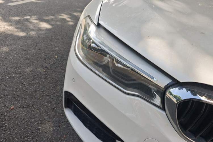 Used BMW 5 Series 2019 Restyled 530Li Luxury Edition M Sport Package Right Front Headlight