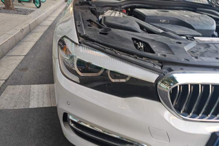 Used BMW 5 Series 2019 Facelifted 525Li Luxury Package Right Front Headlight