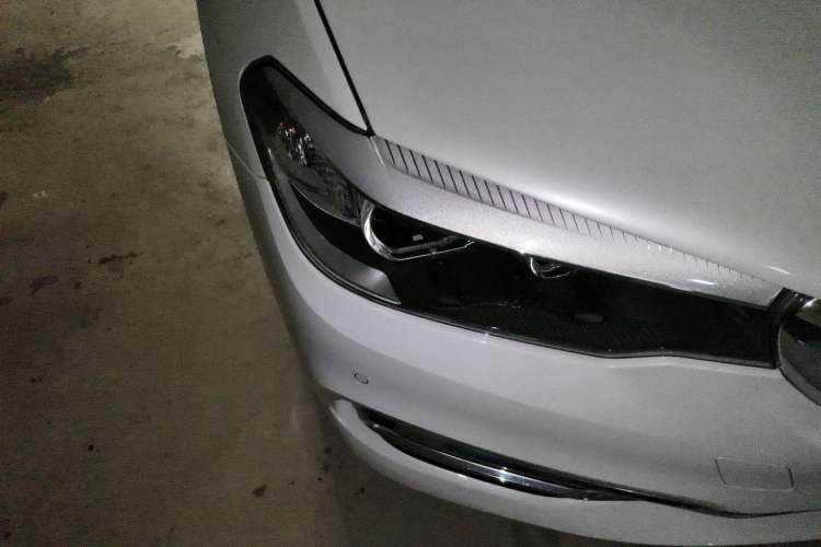 Used BMW 5 Series 2019 Facelifted 530Li Leading Edition Luxury Package Right Front Headlight