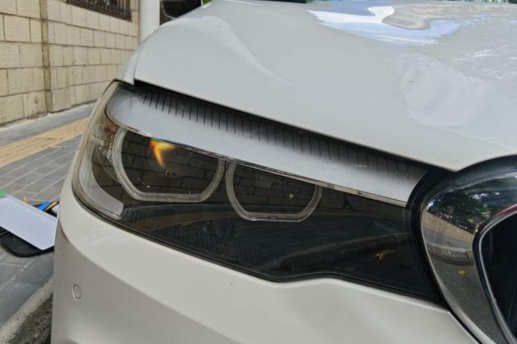 Used BMW 5 Series 2019 525Li M Sport Package Right Front Headlight