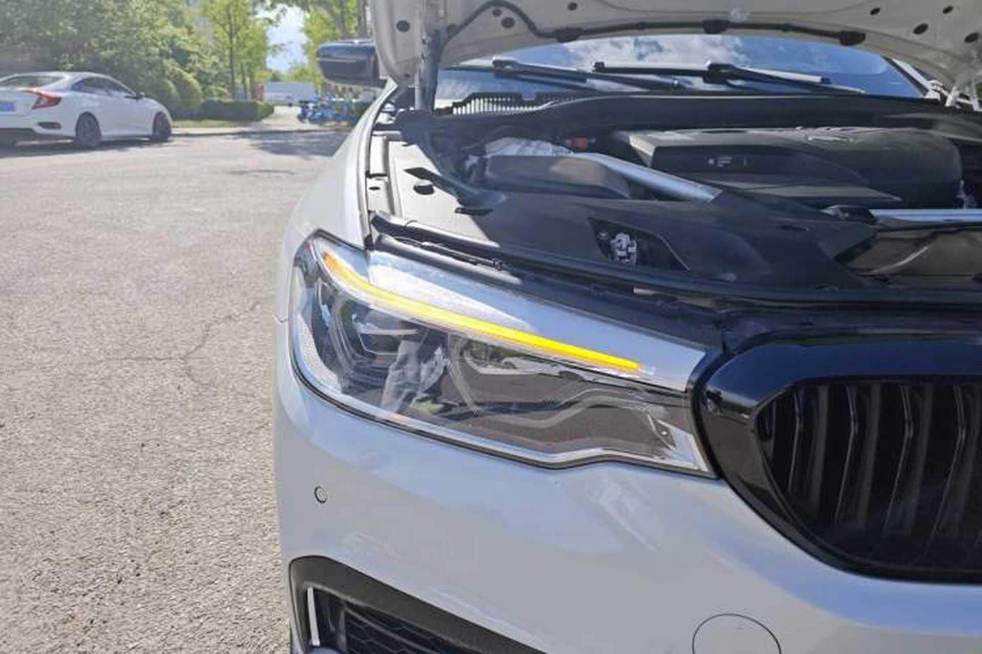 Used BMW 5 Series 2019 Restyled 530Li Luxury Edition M Sport Package Right Front Headlight