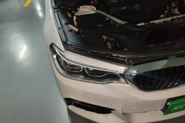Used BMW 5 Series 2019 530Li xDrive M Sport Package Right Front Headlight