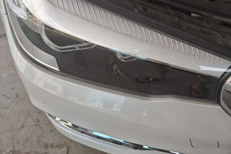 Used BMW 5 Series 2019 Facelifted 525Li Luxury Package Right Front Headlight
