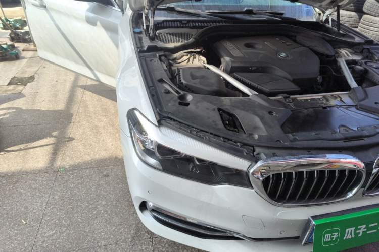 Used BMW 5 Series 2019 530Li Leading Model Luxury Package Right Front Headlight