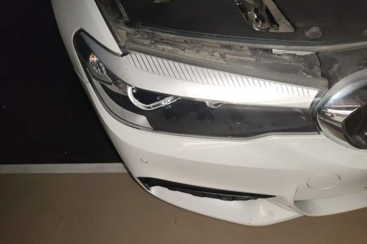 Used BMW 5 Series 2019 525Li M Sport Package Right Front Headlight