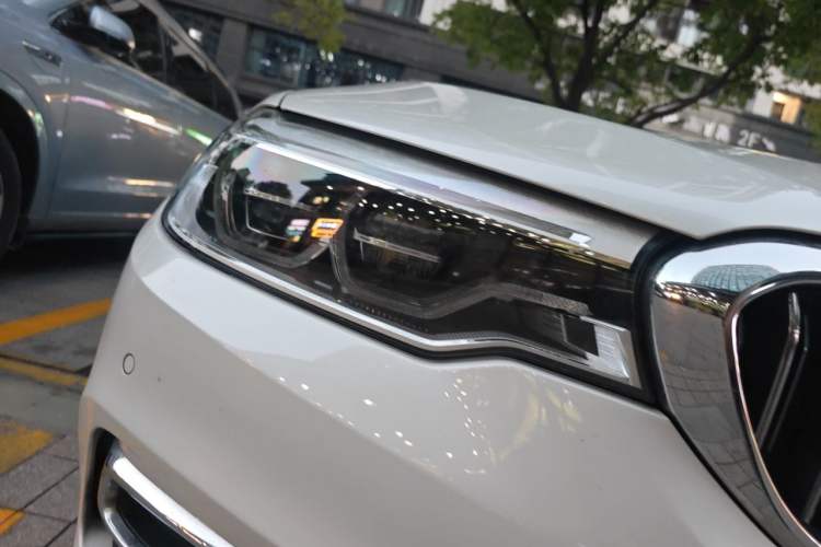 Used BMW 5 Series 2019 530Li Luxury Edition Premium Package Right Front Headlight