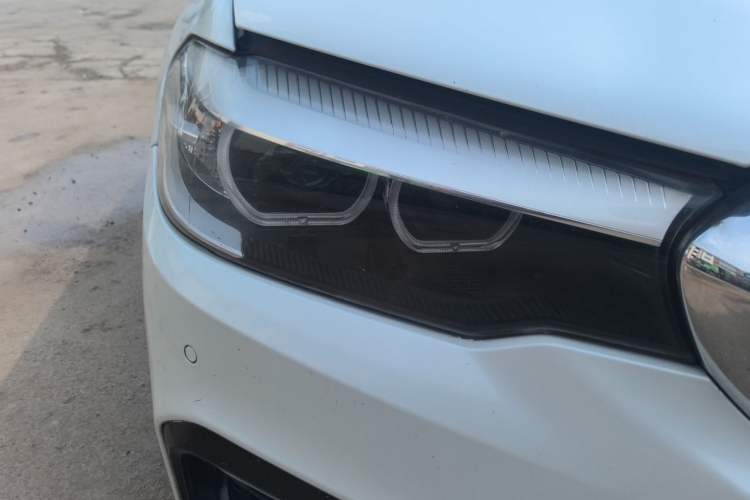 Used BMW 5 Series 2019 Restyled 525Li M Sport Package Right Front Headlight