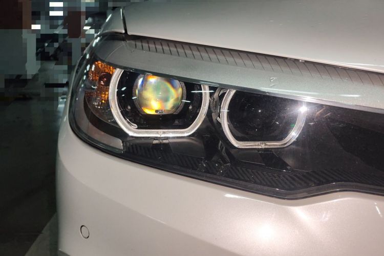 Used BMW 5 Series 2019 530Li Leading Model Luxury Package Right Front Headlight