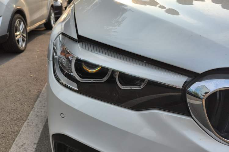 Used BMW 5 Series 2019 525Li M Sport Package Right Front Headlight