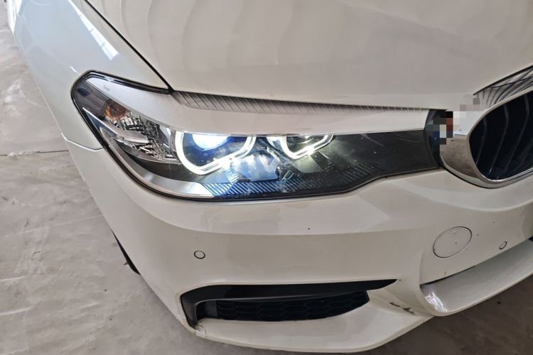 Used BMW 5 Series 2019 530Li Leading Model M Sport Package Right Front Headlight
