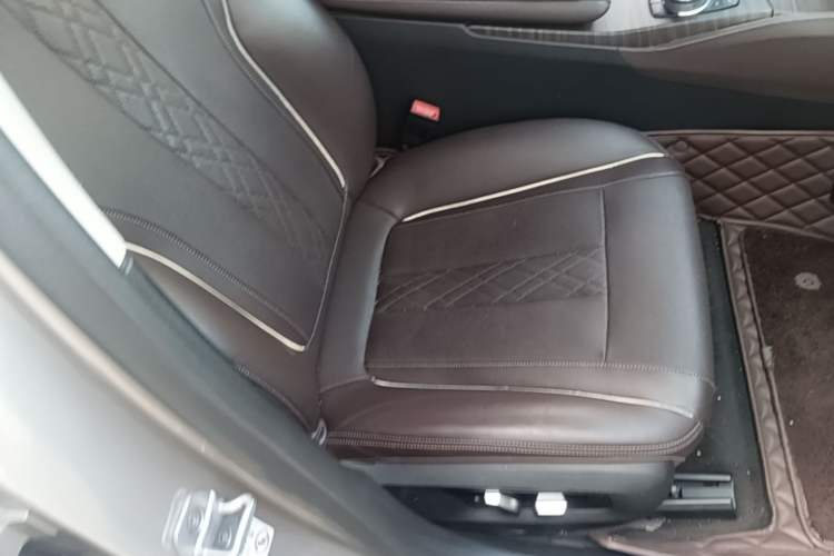 Used BMW 5 Series 2019 Facelifted 530Li Luxury Edition Premium Package Right Front Seat