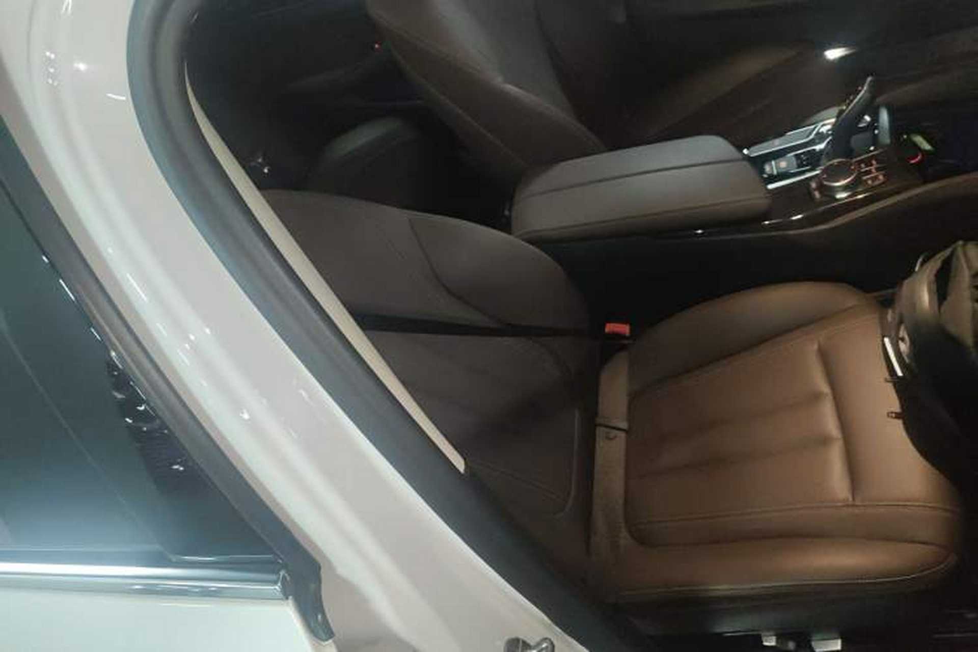 Used BMW 5 Series 2019 Facelifted 525Li Luxury Package Right Front Seat