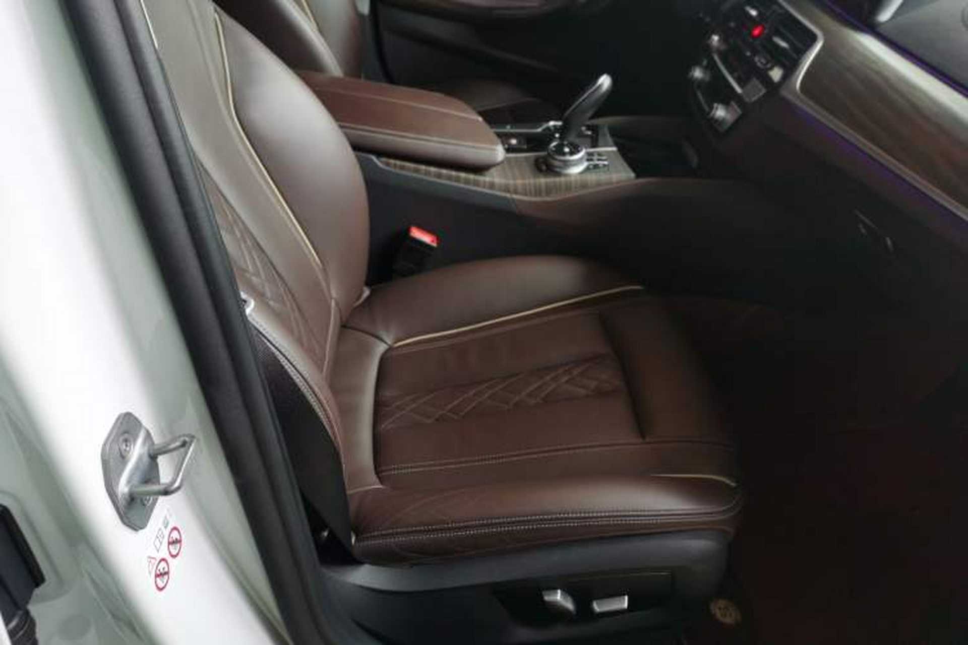 Used BMW 5 Series 2019 Facelifted 530Li Leading Edition Luxury Package Right Front Seat