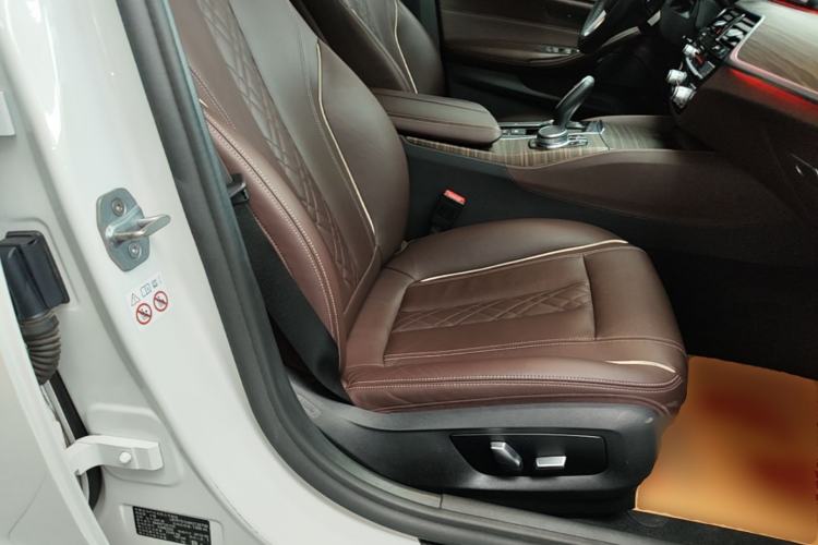 Used BMW 5 Series 2019 Facelifted 530Li Leading Edition Luxury Package Right Front Seat