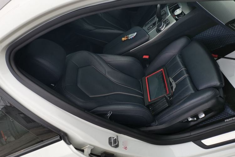 Used BMW 5 Series 2019 Restyled 525i M Sport Package Right Front Seat