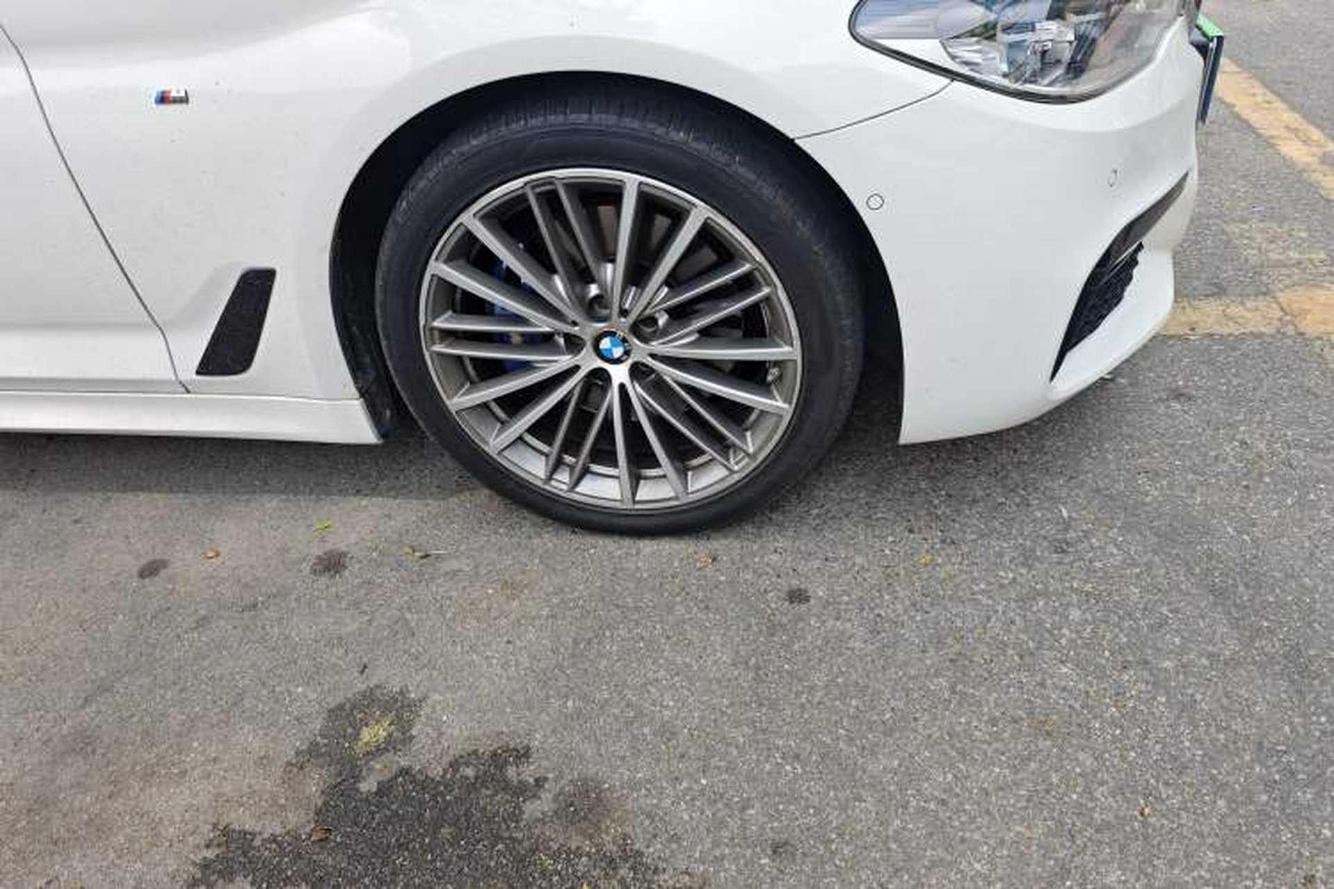 Used BMW 5 Series 2019 530i M Sport Package Right Front Wheel Hub