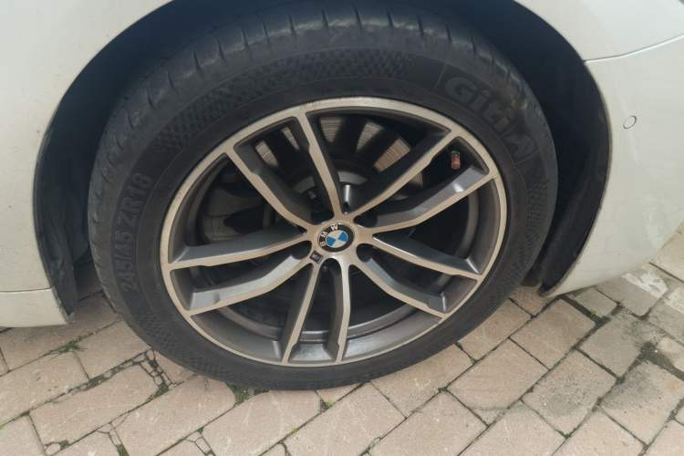 Used BMW 5 Series 2019 Restyled 525Li M Sport Package Right Front Wheel Hub