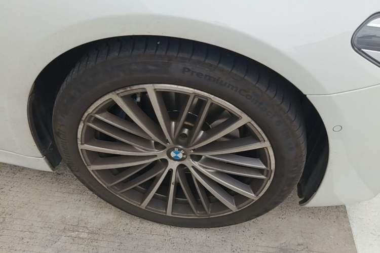 Used BMW 5 Series 2019 Facelifted 530i M Sport Package Right Front Wheel Hub