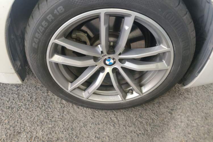 Used BMW 5 Series 2019 Restyled 525Li M Sport Package Right Front Wheel Hub