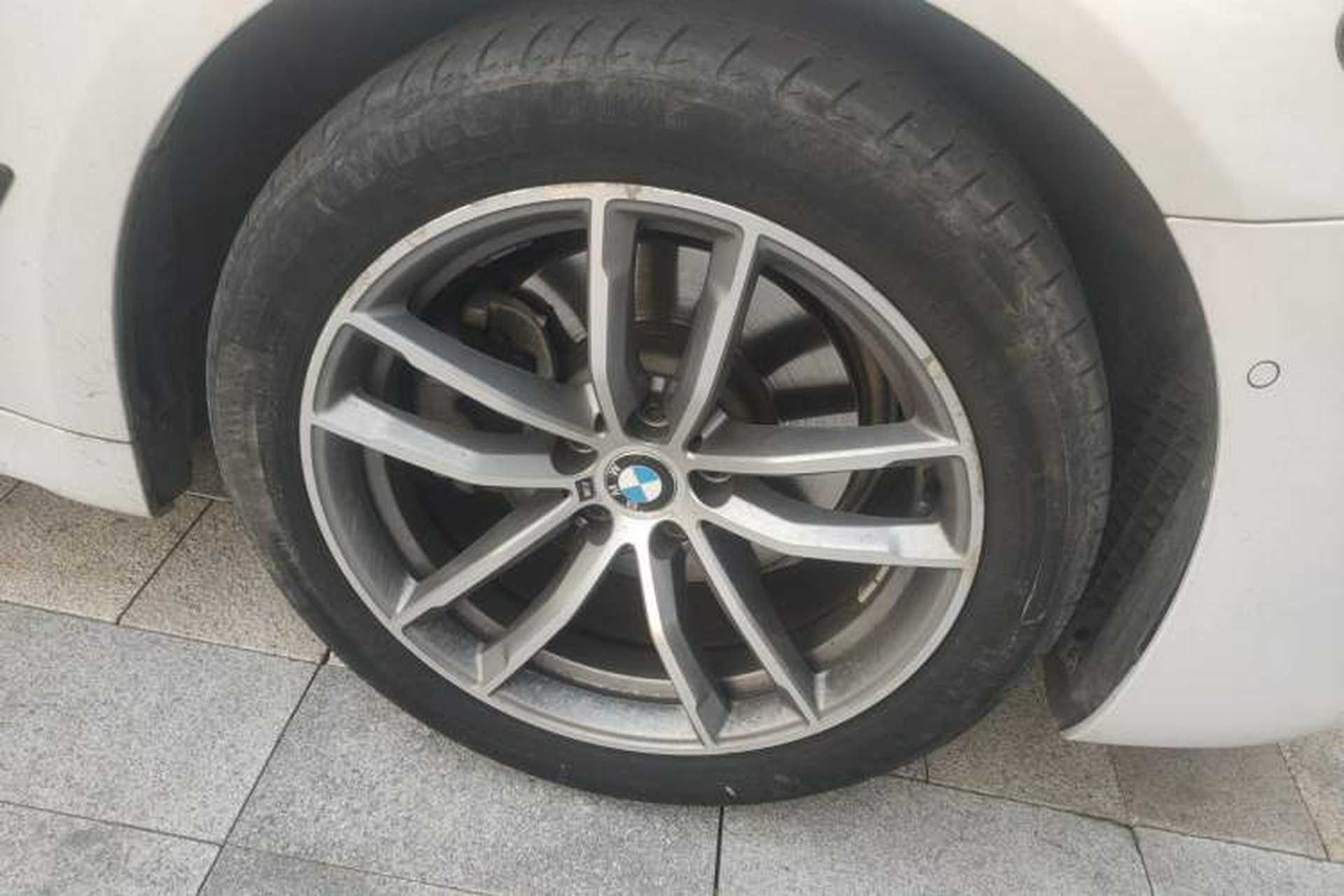 Used BMW 5 Series 2019 525Li M Sport Package Right Front Wheel Hub