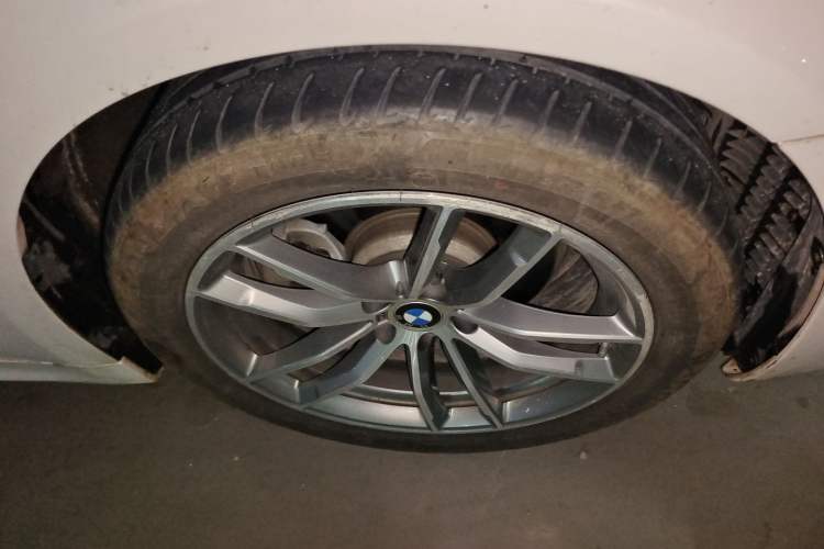 Used BMW 5 Series 2019 Restyled 525Li M Sport Package Right Front Wheel Hub