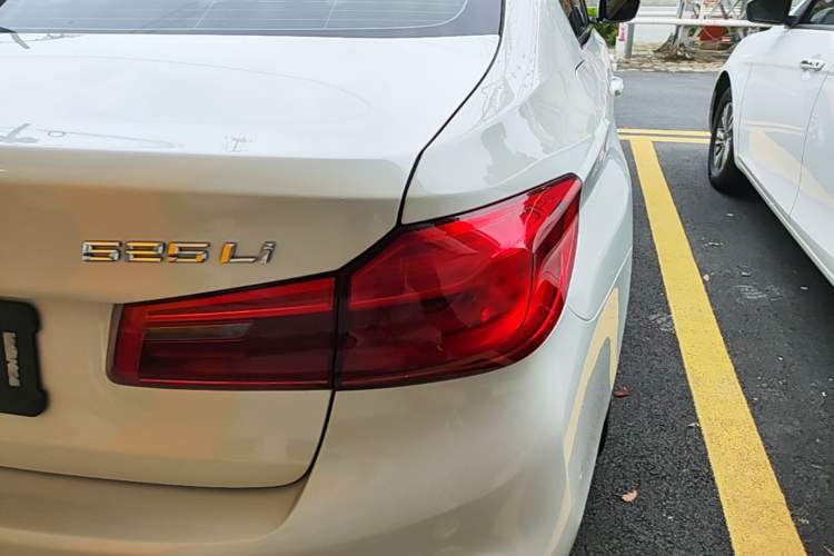 Used BMW 5 Series 2019 Restyled 525Li M Sport Package Right Rear Taillight
