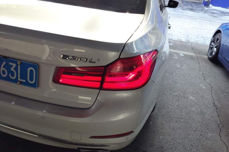 Used BMW 5 Series 2019 530Li xDrive Luxury Package Right Rear Taillight