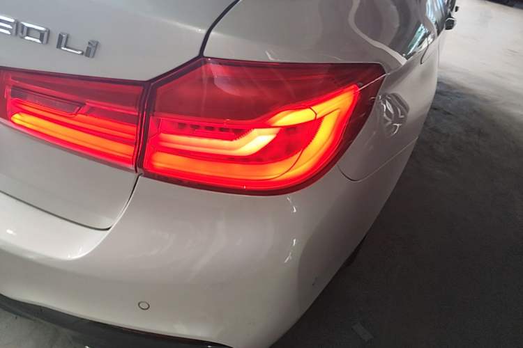 Used BMW 5 Series 2019 530Li xDrive M Sport Package Right Rear Taillight