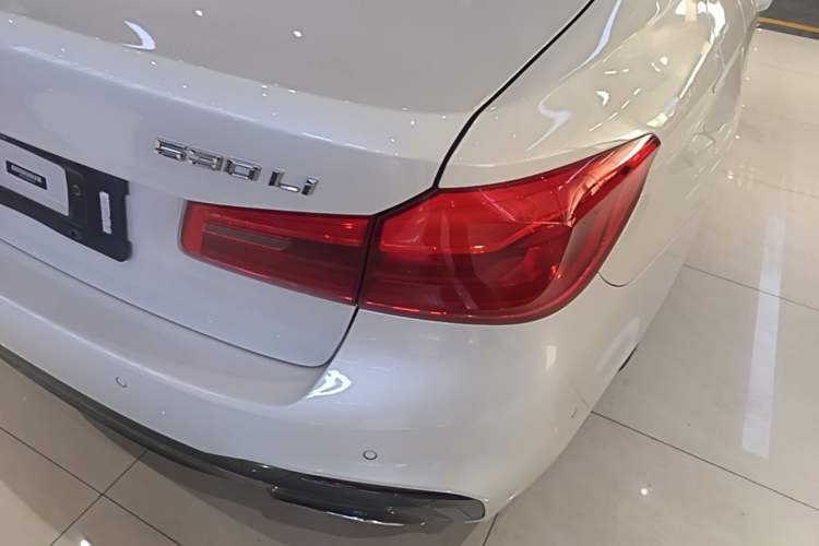 Used BMW 5 Series 2019 530Li Leading Model M Sport Package Right Rear Taillight