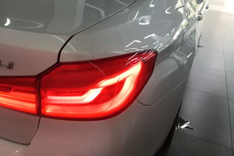 Used BMW 5 Series 2019 Restyled 525Li M Sport Package Right Rear Taillight