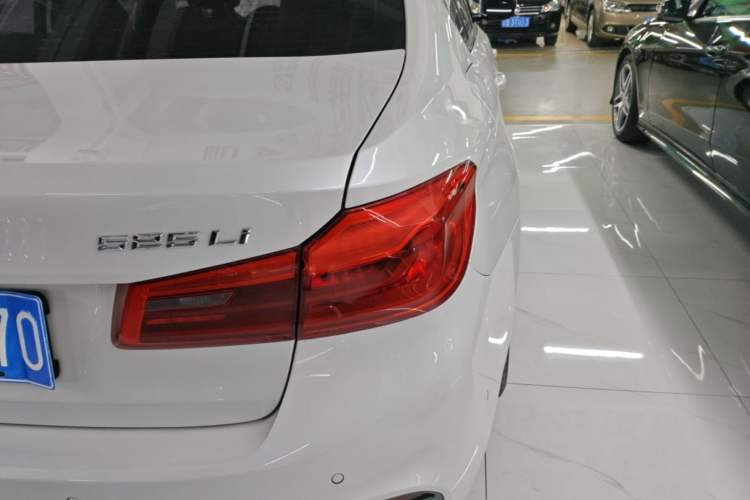 Used BMW 5 Series 2019 Restyled 525Li M Sport Package Right Rear Taillight