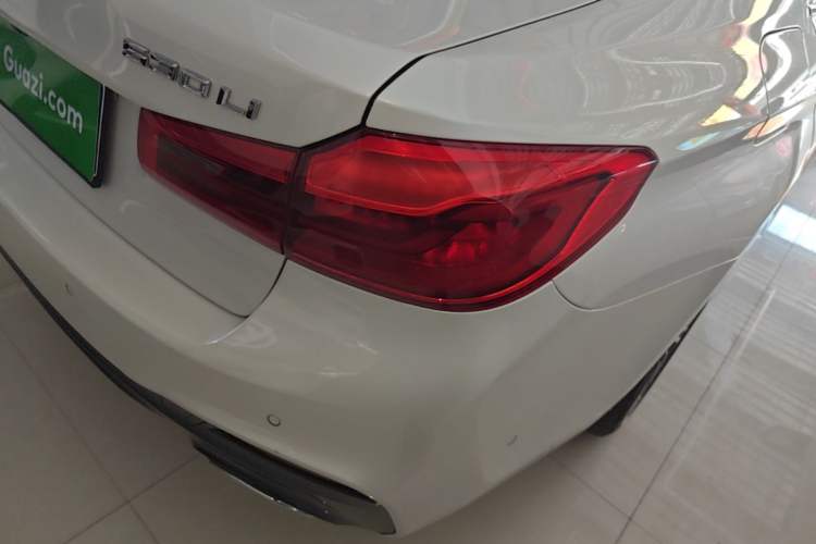 Used BMW 5 Series 2019 530Li Leading Model M Sport Package Right Rear Taillight