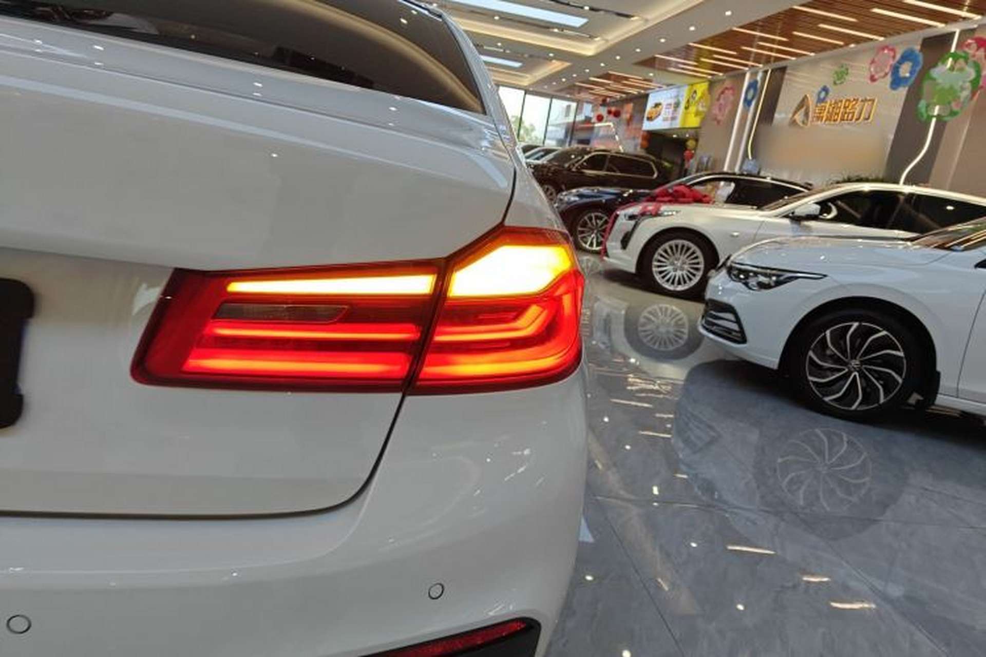 Used BMW 5 Series 2019 525i M Sport Package Right Rear Taillight