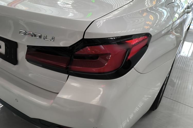 Used BMW 5 Series 2019 Facelifted 530Li Leading Edition Luxury Package Right Rear Taillight