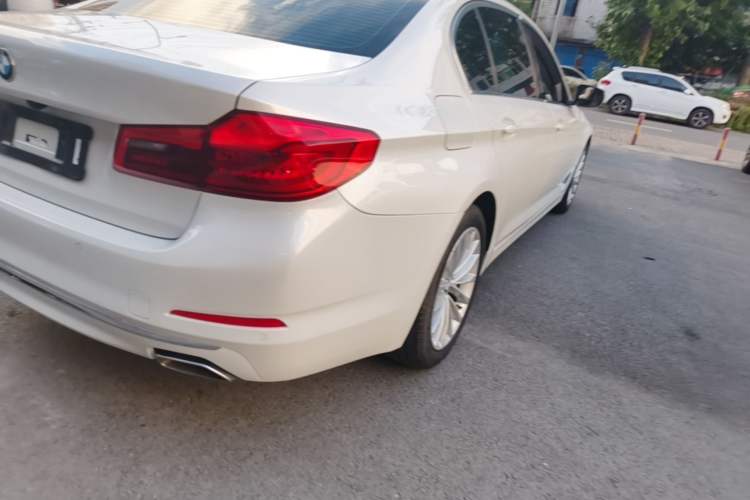 Used BMW 5 Series 2019 Facelifted 530Li Leading Edition Luxury Package Right Rear Taillight